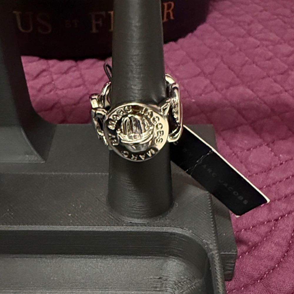 Marc Jacobs Silver-Tone Katie Turnlock Ring